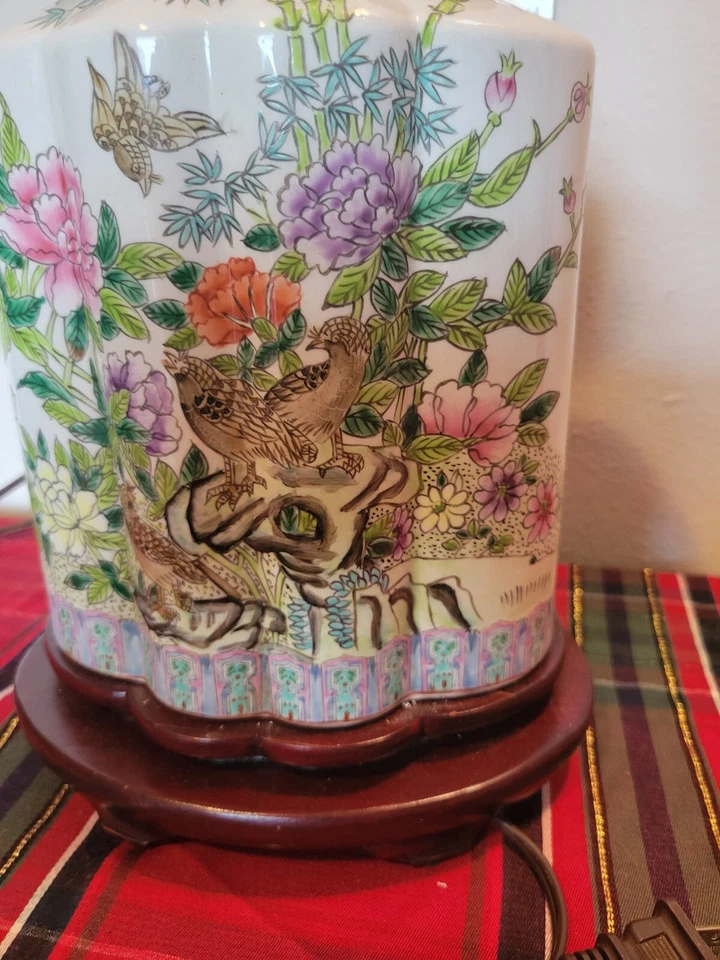 Exportación china de mediados de siglo, lámpara, período República Popular, rosa familiar Foto 3 de 4