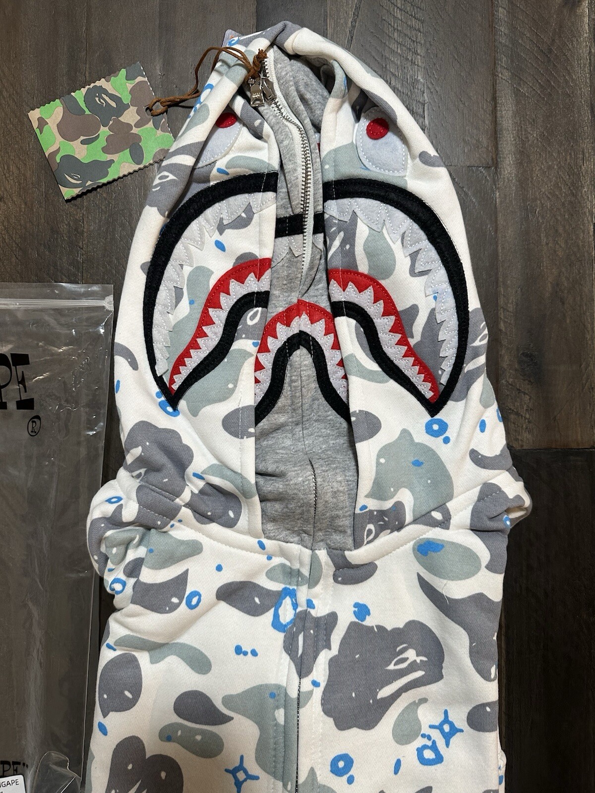 🔥Brand NEW🔥Bape Grey/White Camo Shark Full Zip Double Hoodie-Large #TRENDING