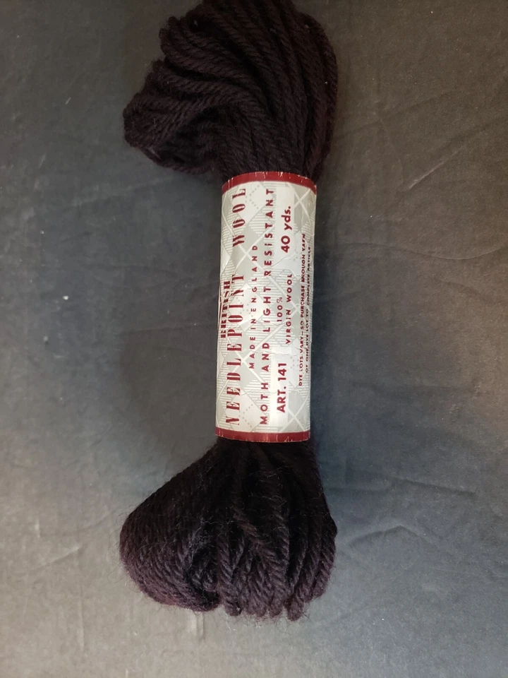 Dritz Needlepoint Yarn 2 Skeins Virgin Wool Color 220 lot 8099/208 lot 5411 - Image 2 of 3