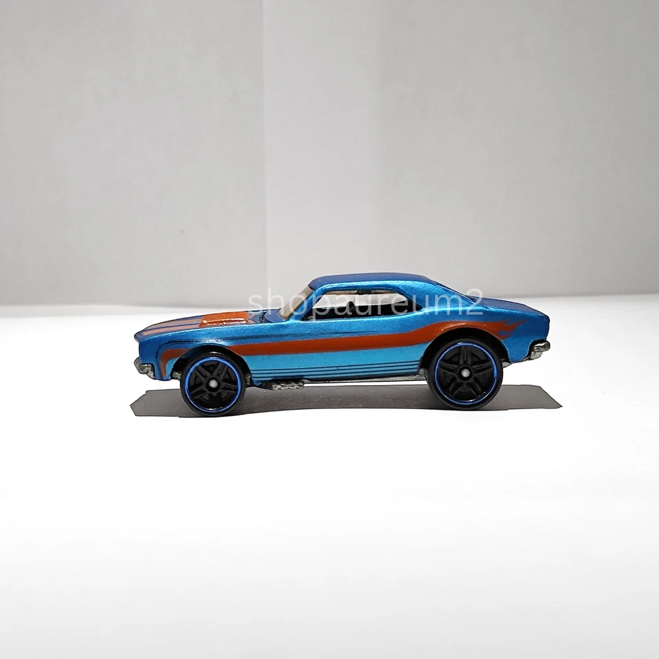 Hot Wheels 1967 Camaro-Blue 1/64Mattel 1982, Hood Opens Die-Cast Used - 2 Item - Imagem 4 de 4