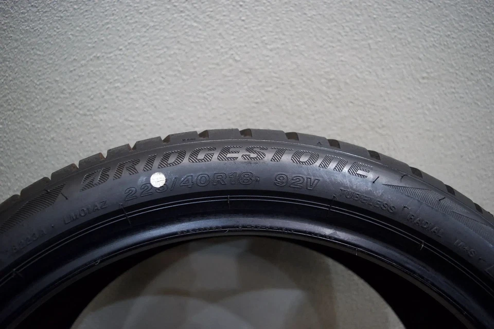 4x Bridgestone Blizzak LM001 RFT * 225 40 R18 92V M+S Winterreifen Winter DEMO - Bild 3 von 4