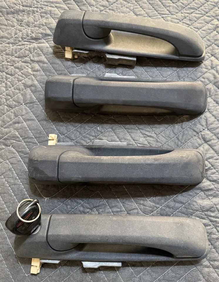 Jeep Grand Cherokee Jeep Commander 2006-2010 juego de 4 manijas de puerta exteriores OEM Foto 2 de 4