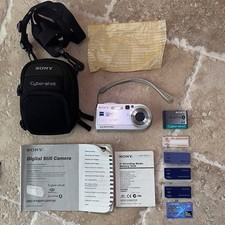 Sony Cyber-shot DSC-P150 7.2MP Digital Camera Tested Bag, Manuals, Memory Sticks