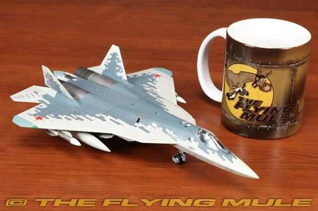 Hobby Master 1:72 Су-57 Felon ВВС России синий 054 w/R-77 и R-37 - Изображение 4 из 4