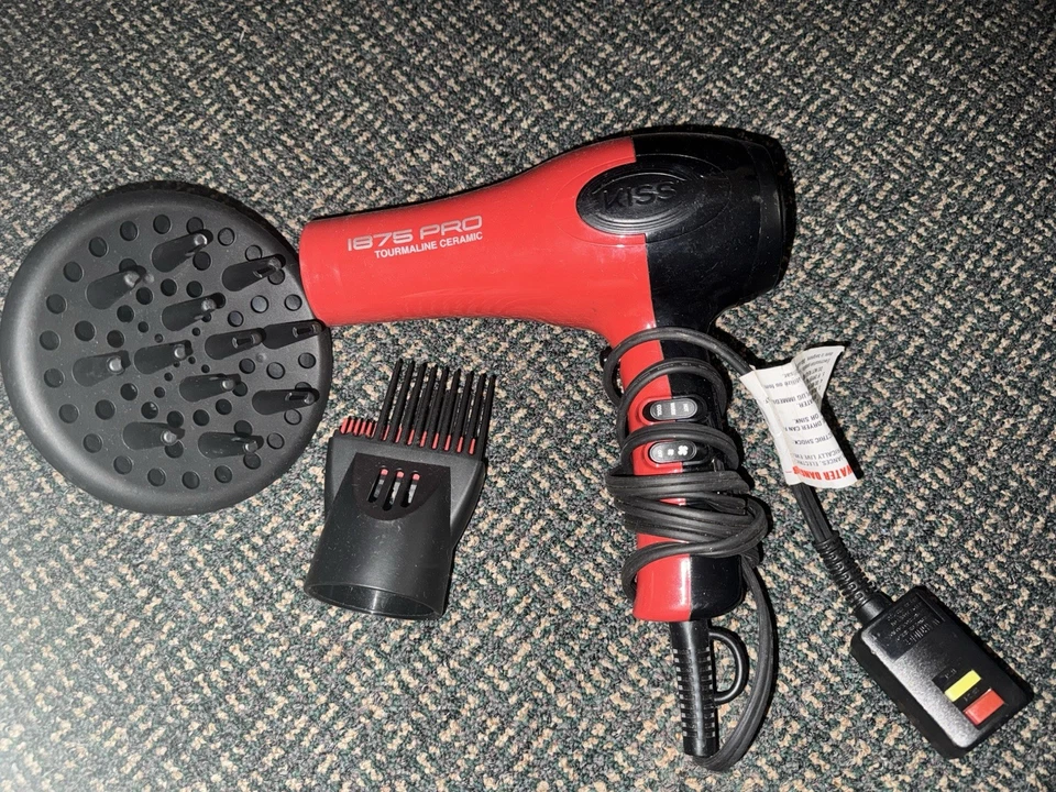 Secador de pelo de cerámica de turmalina Kiss 1875 Pro con manual y accesorios Foto 2 de 2