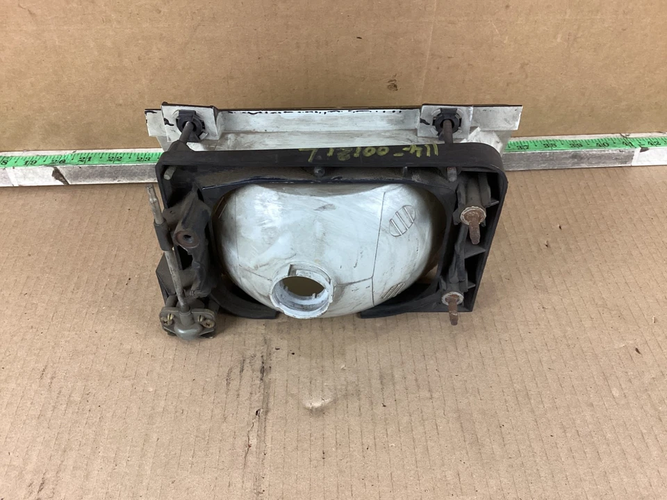 1988-1991 Mercury Topaz Front Left Driver Side Headlight Assembly OEM - Image 4 of 4