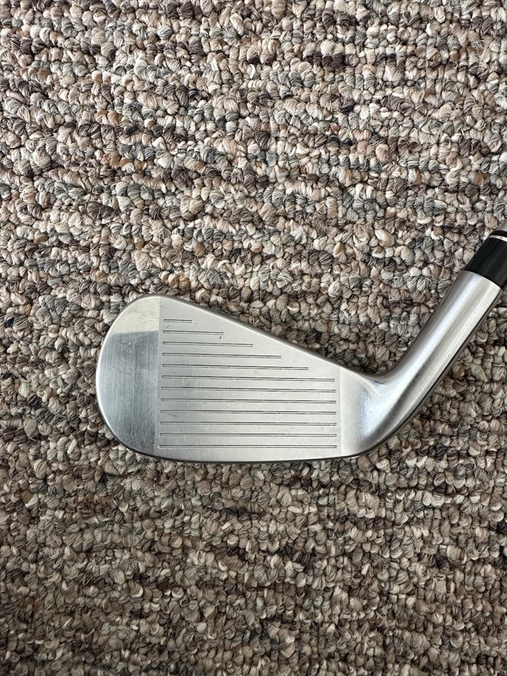 TaylorMade Stealth UDI 2 Iron RH X-Stiff Foto 3 de 4