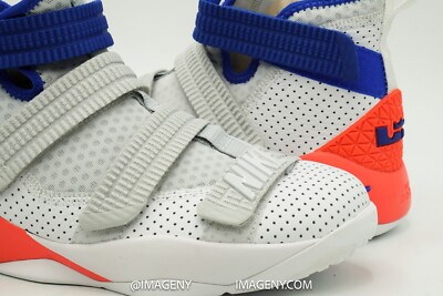 NIKE LEBRON SOLDIER XI SFG GS NEW SIZE 6Y WHITE RACER BLUE