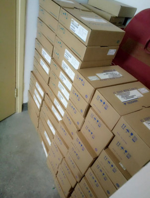 Free Fast Delivery YASKAWA SERVO Drive SGDS-01A01A NEWG 