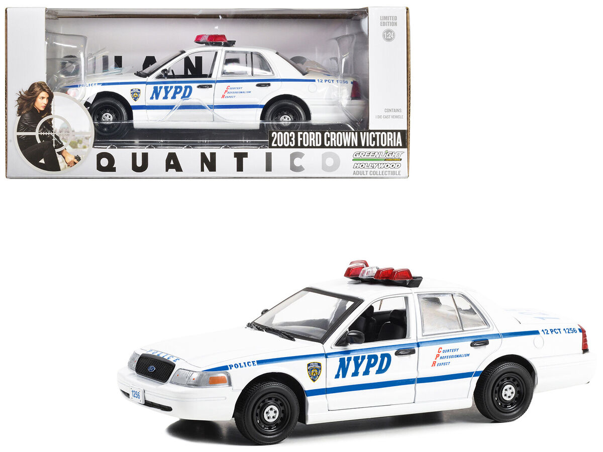 Greenlight 84183 2003 Ford Crown Victoria Police White NYPD Greenlight 84183 2003 Ford Crown Victoria Police White NYPD