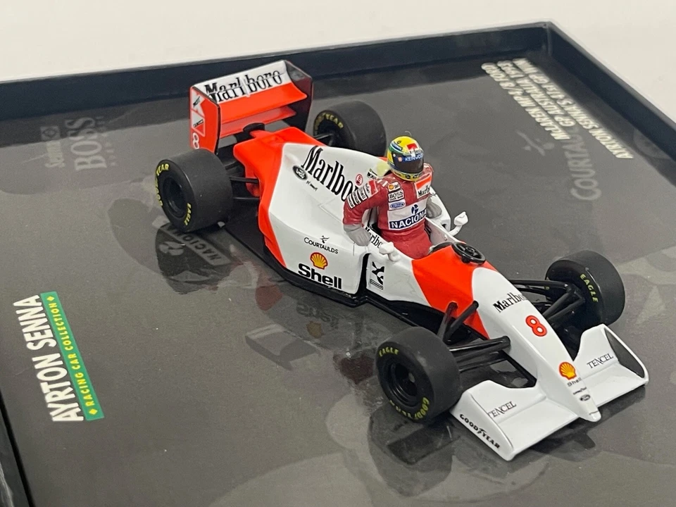 1/43 Minichamps McLaren MP-4/8 1993 Australian GP Senna's 41st & Last win  AZF10 - Image 4 of 4