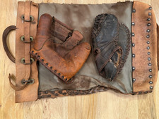 Vintage 1930's - 1940's Spalding 3 Finger Baseball Gloves  Leather Carrying Bag