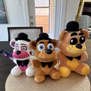 Five Nights at Freddy's Freddy Fazbear Plush Lot of 3 Multicolor Bear