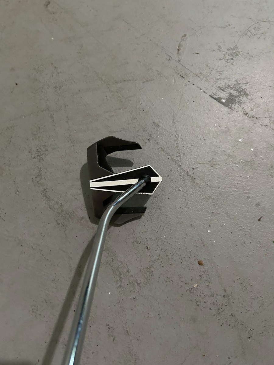 Odyssey Backstryke Dart Putter Right Handed 28” | eBay