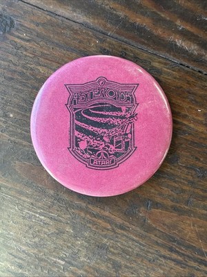 VINTAGE Asteroids ATARI VIDEO GAME PINBACK 70S 80S RARE 2'' LOGO BUTTON