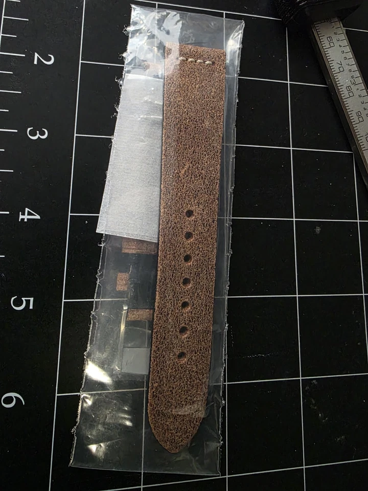 Correa de cuero marrón Oris, completa 07 5 21 02 Foto 3 de 3