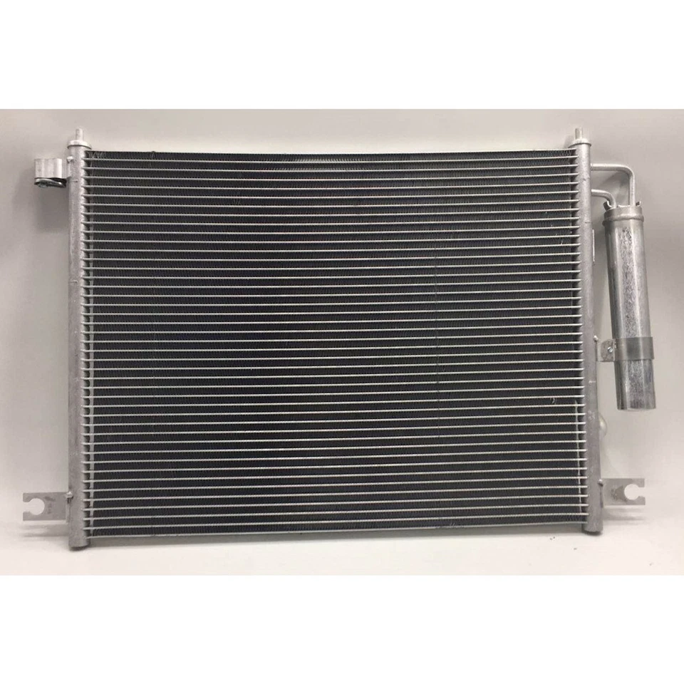 Condensador de aire acondicionado 10814 CSF para Chevy Sedán Chevrolet Aveo 2004-2008 Foto 2 de 4