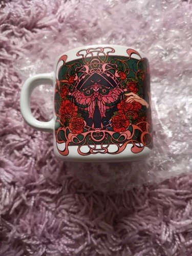 Fairyloot Crimson Moth Ceramic Mug Brand New - Zdjęcie 4 z 7