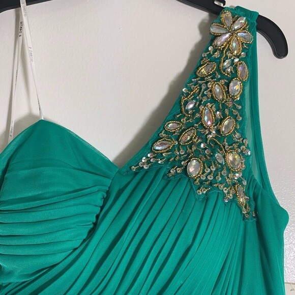 b darlin emerald green dress A-line Green Tulle with Lace Straps V-neckline Prom Dress, Green Tulle –  Cutedressy main image 1