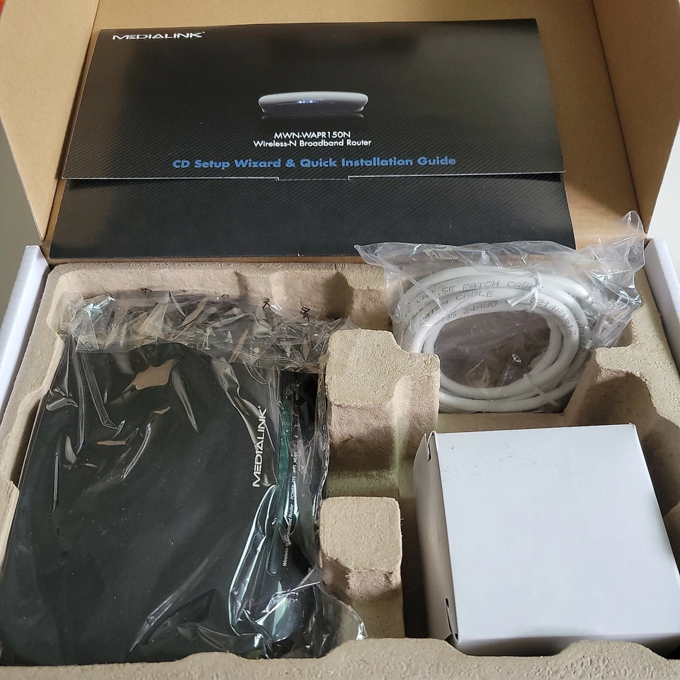 Medialink MWN-WAPR150N 150 Mbps 4-Port 10/100 Wireless N Router - Image 2 of 4