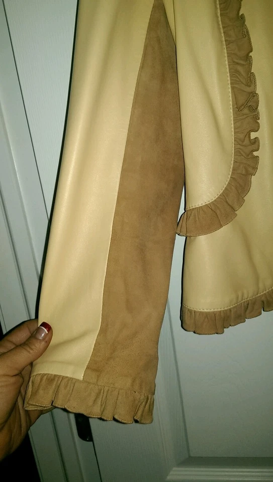 CHAQUETA AJUSTADA DE PRIMAVERA DE CUERO DE CORDERO REAL FIRENZE ITALY REALMENTE HERMOSA Foto 3 de 4