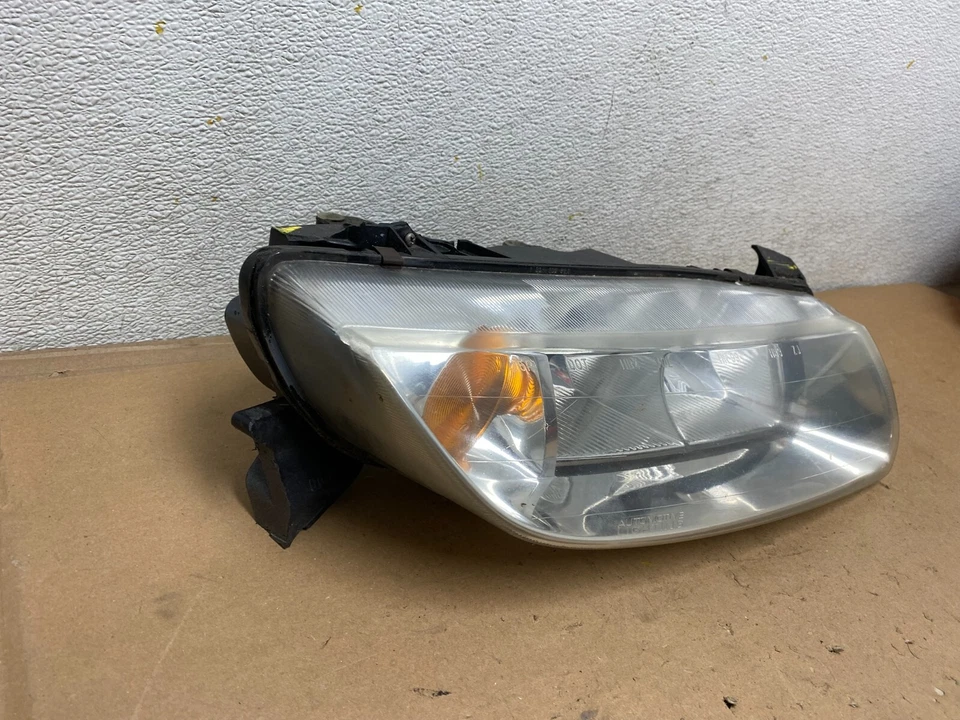 Faro derecho del pasajero Saturn serie L 2000 a 2002 lado derecho H3185 DG1 Foto 3 de 4