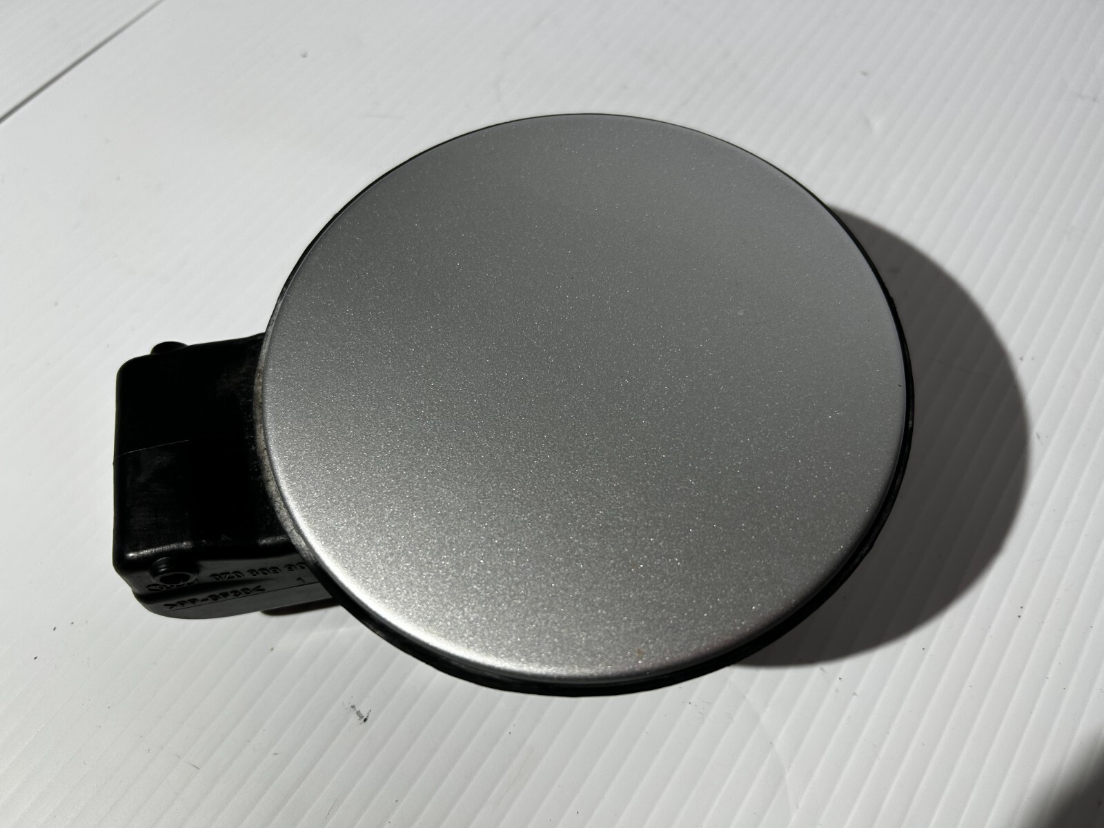 2004-14 LAMBORGHINI GALLARDO FUEL FILLER DOOR LID ASSEMBLY