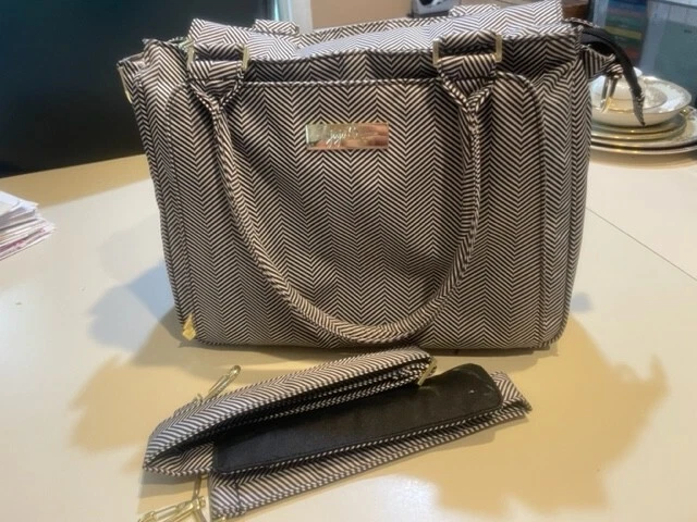 JUJUBE BFF QUEEN OF NILE DIAPER BAG W/SHOULDER STRAP & CHANGING PAD Preowned