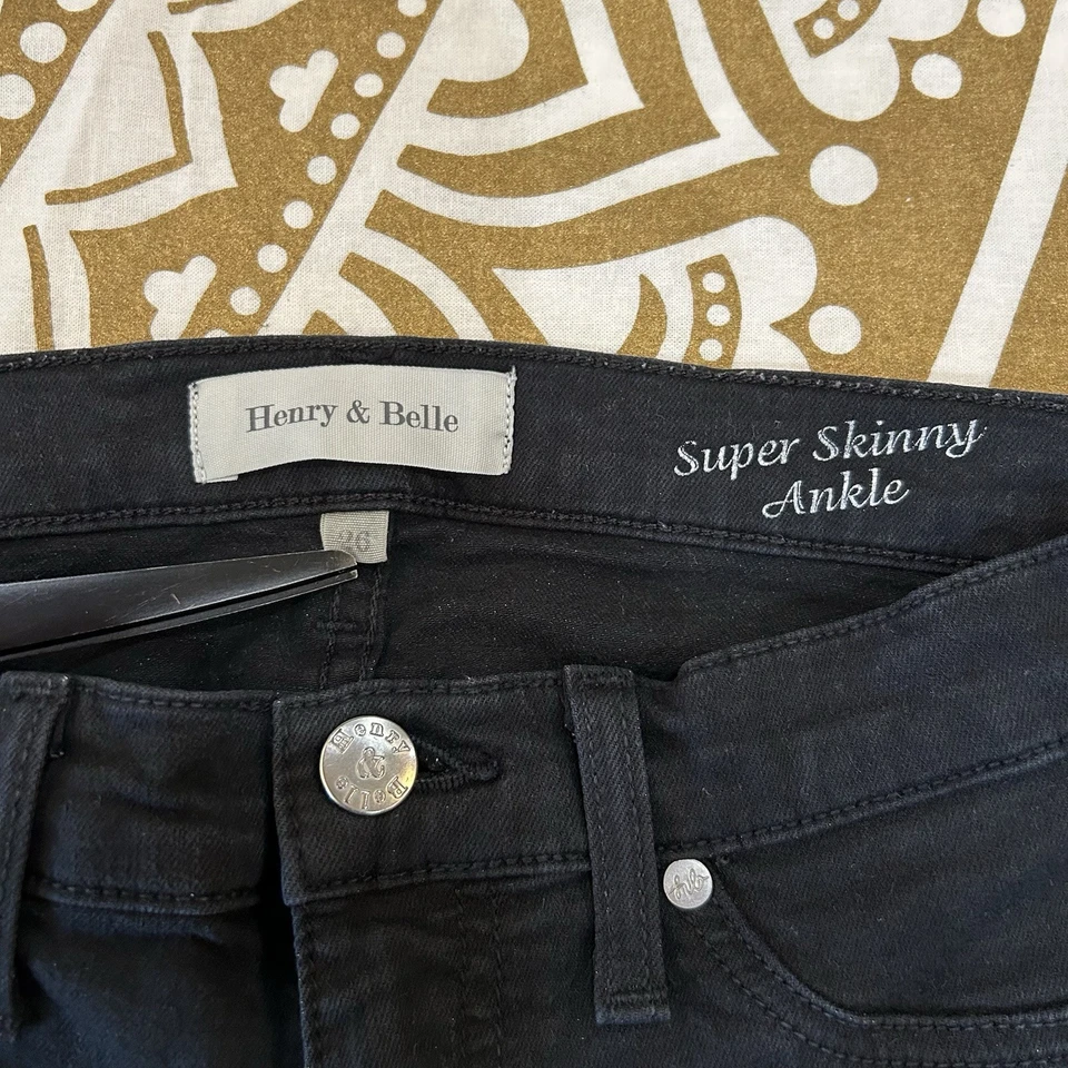 Pantalones de mezclilla Henry & Belle negros súper ajustados al tobillo para mujer talla 26 Foto 3 de 4