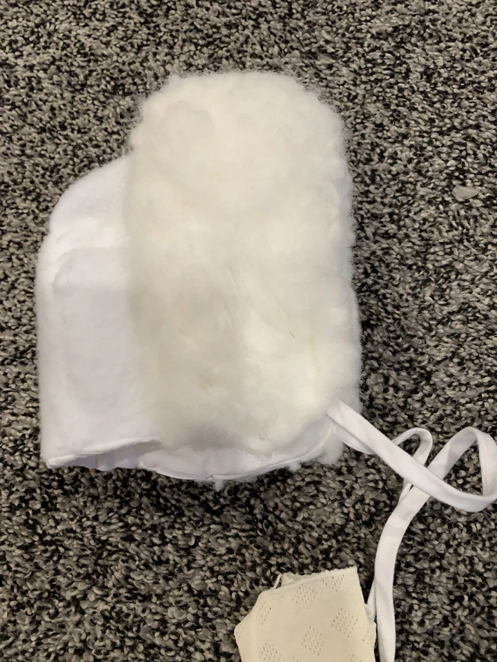 Accesorios antiguos vintage para bebés sombreros baberos zapatos calcetines diadema Foto 3 de 4