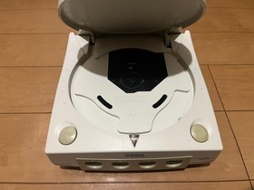 SEGA DreamCast Console (HKT-3000) & Controller with 2 games and BOX and Manual