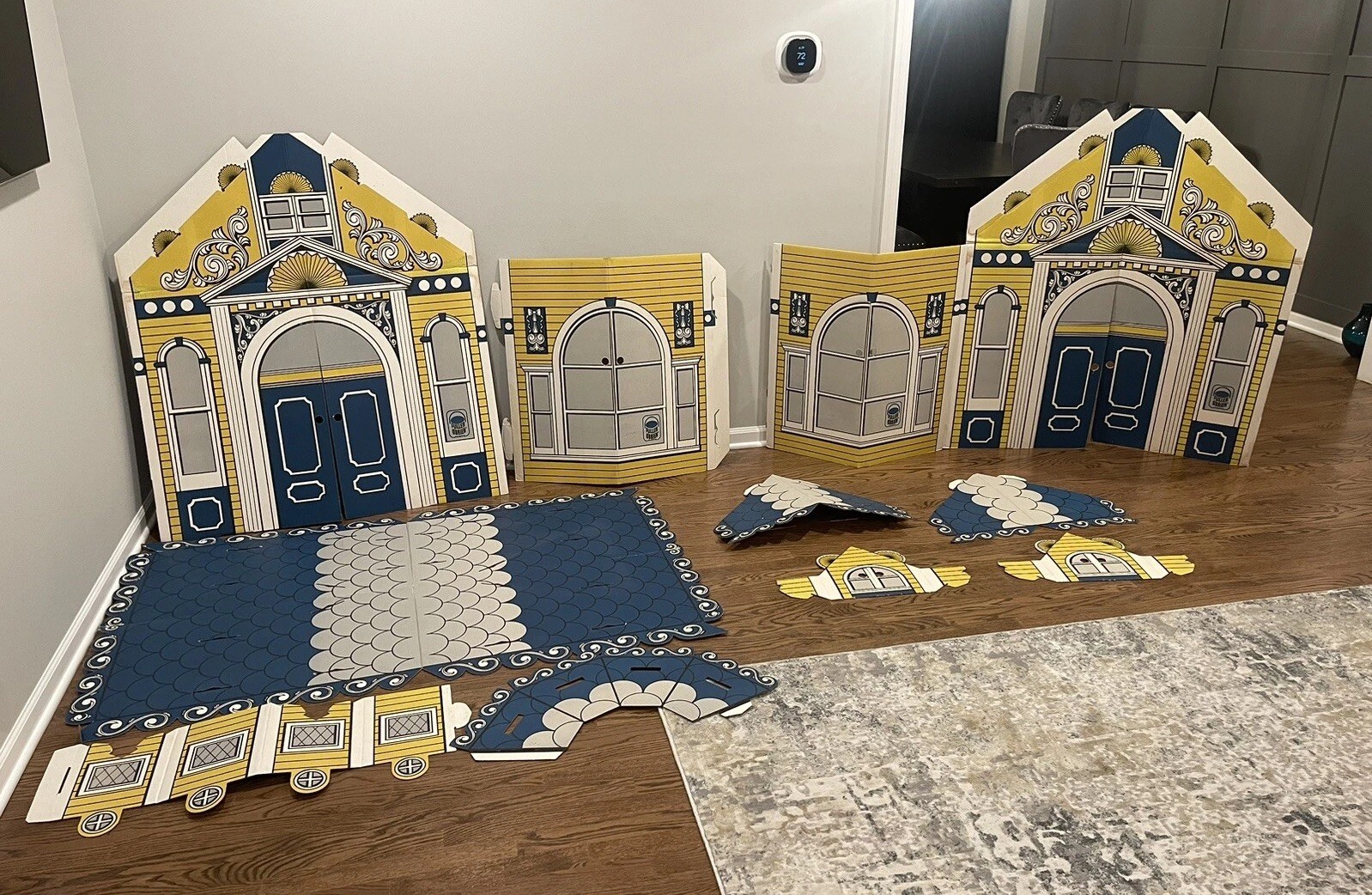 Vintage Victorian Large Playhouse Cardboard Fuller O&rsquo;Brien-VPH9-In Box Nice