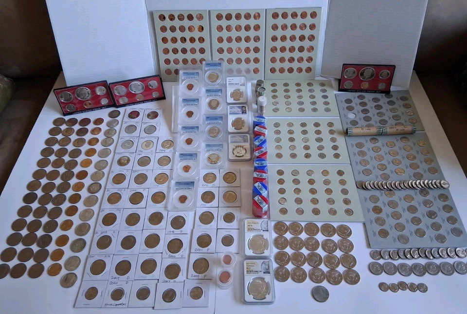Silver/clad Mixed US Coin Lot Over 756+ Coins Rolls & Graded - Image 2 of 4