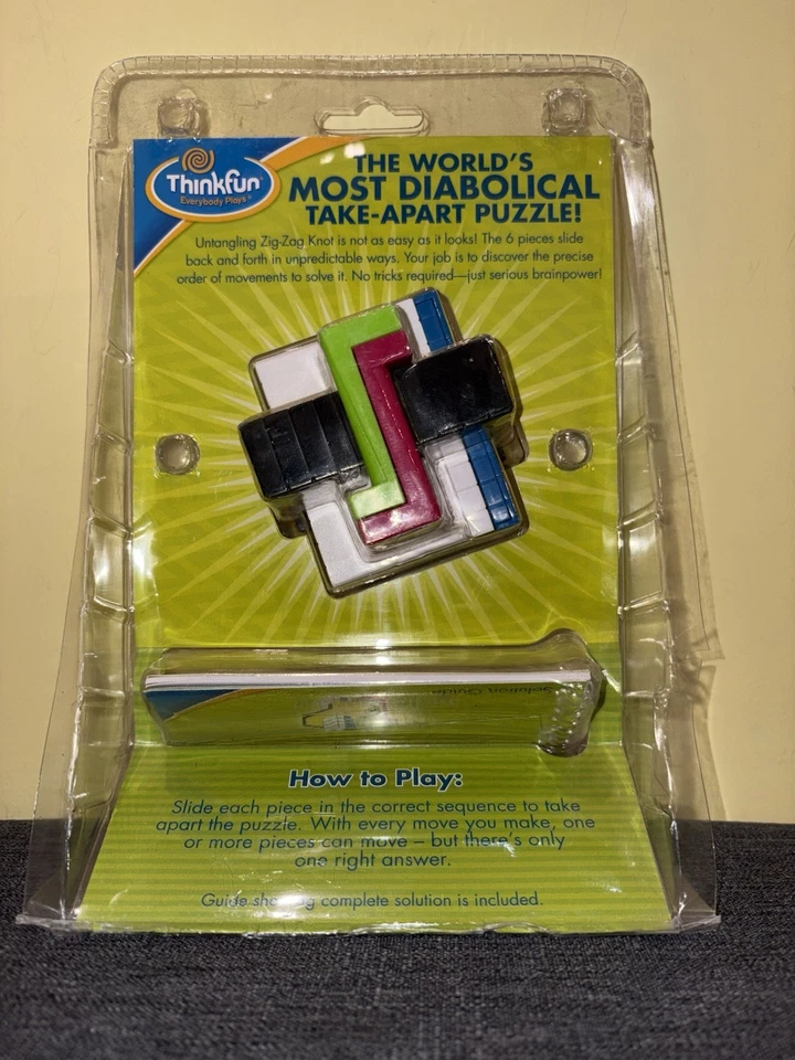🔥THINKFUN ZIG-ZAG KNOT🔥NEW Brainteaser Challenge Ages 8 to Adult NIP PUZZLE - Image 2 of 4