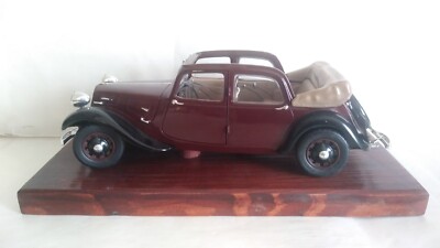 Miniature Solido 1/18 - Citroën Traction 11B Bicouleur 1938 - Bon état, Occasion