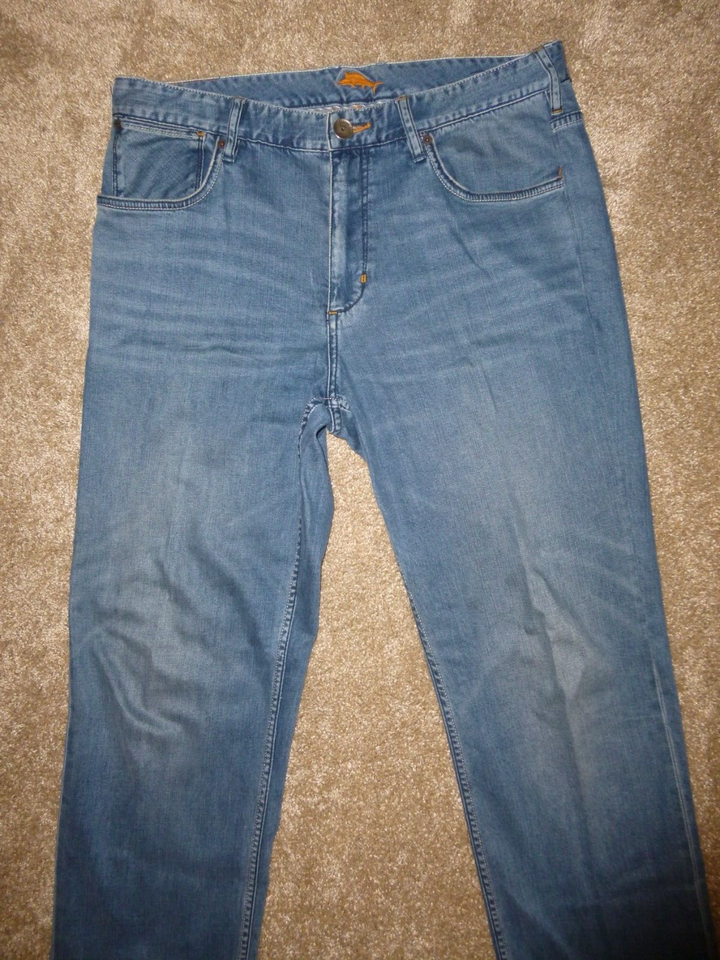 EUC Tommy Bahama Men's Authentic Blue Lightweight Jeans 36 Waist, 29.