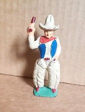 VINTAGE BARCLAY MANOIL DIME STORE LEAD COWBOY WITH SIX-GUN NO. 18 NICE PAINT 