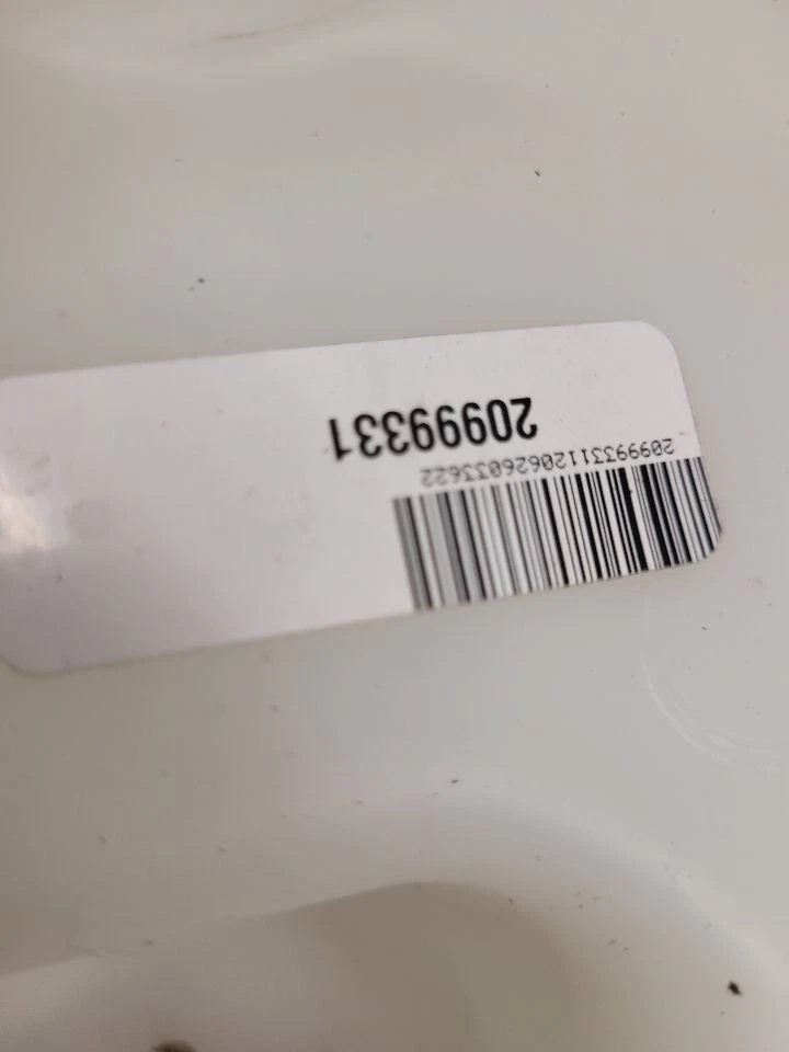 Depósito de lavado Cadillac Escalade 2007 2008 2009 2010 2011 2012 2013 2014 Foto 3 de 4