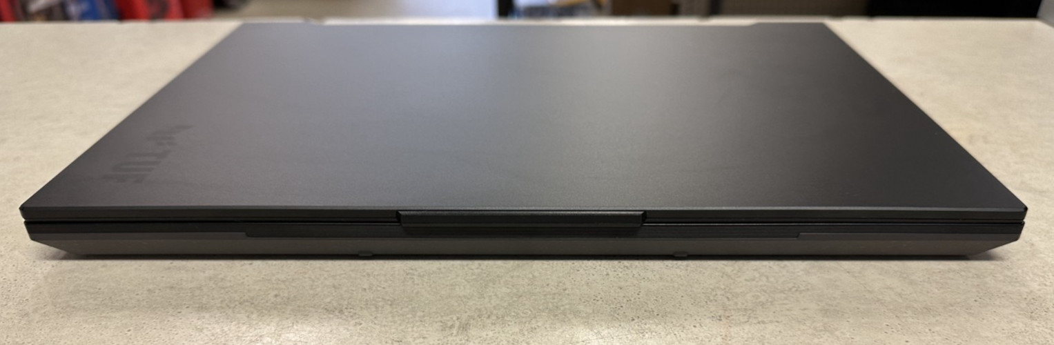 Asus TUF Gaming A16 FA617NT 16" FHD+ Ryzen 7 7735HS 16GB RAM 512GB SSD RX 7700S