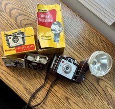 Vintage Kodak Brownie Holiday Flash Camera Set with Kodalite Flashholder Bundle