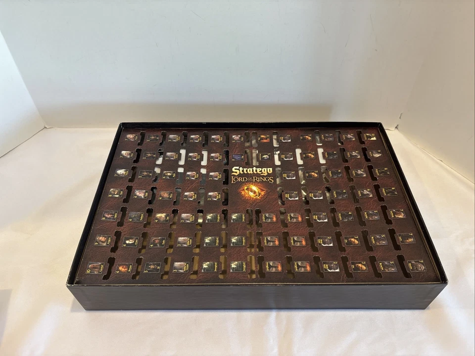 Stratego The Lord of the Rings Trilogy Edition (2004) 100% COMPLETE! EUC - Image 4 of 4