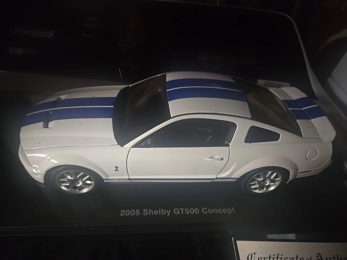 AUTOart Ford Mustang GT Contemporary Manufacture Diecast Cars for