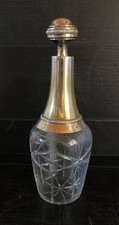 Ancienne petite carafe liqueur alcool en cristal gravé et métal argenté SMF