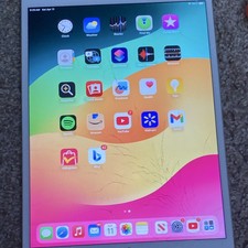 Apple iPad pro 10.5 inch 1st gen  2017. Please read description    
