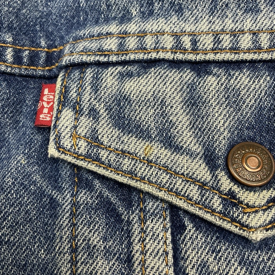 De colección Levi’s lengüeta roja años 80/90 lavado medio denim Sherpa hecho en EE. UU. talla pequeña Foto 3 de 4