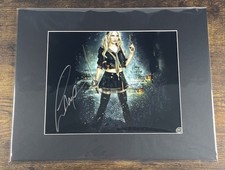 Fotografía firmada por Emily Browning 8x10 Sucker Punch autógrafo con LOA mate