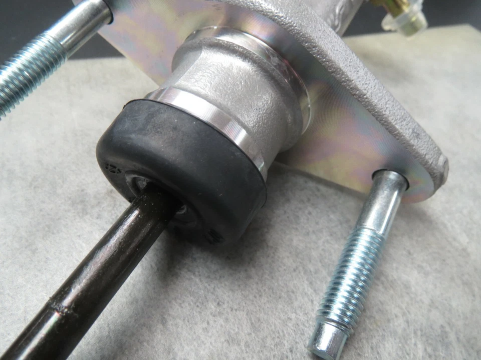 Clutch Master Cylinder for 1992-1994 Acura Vigor - Made in Japan - Ships Fast! - Изображение 4 из 4