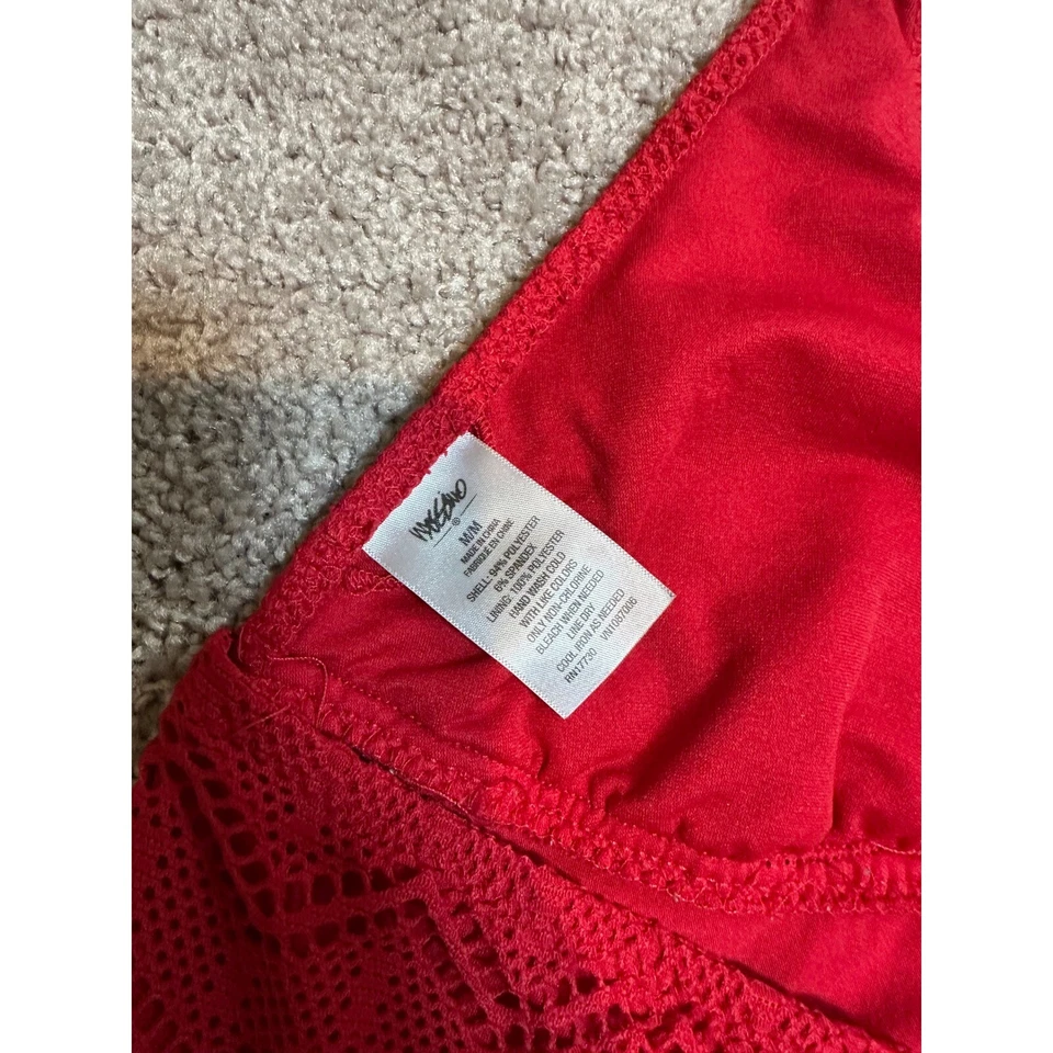 Camiseta sin mangas Mossimo roja crochet halter Y2K talla M Foto 3 de 3