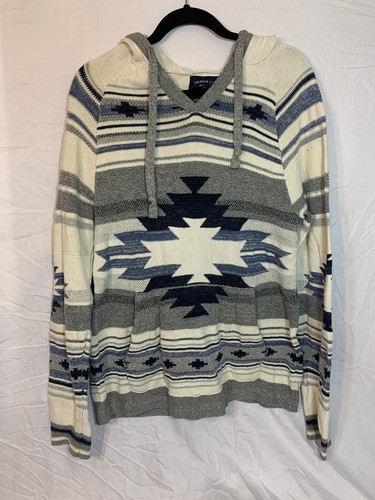 American Eagle Outfitters Pullover 