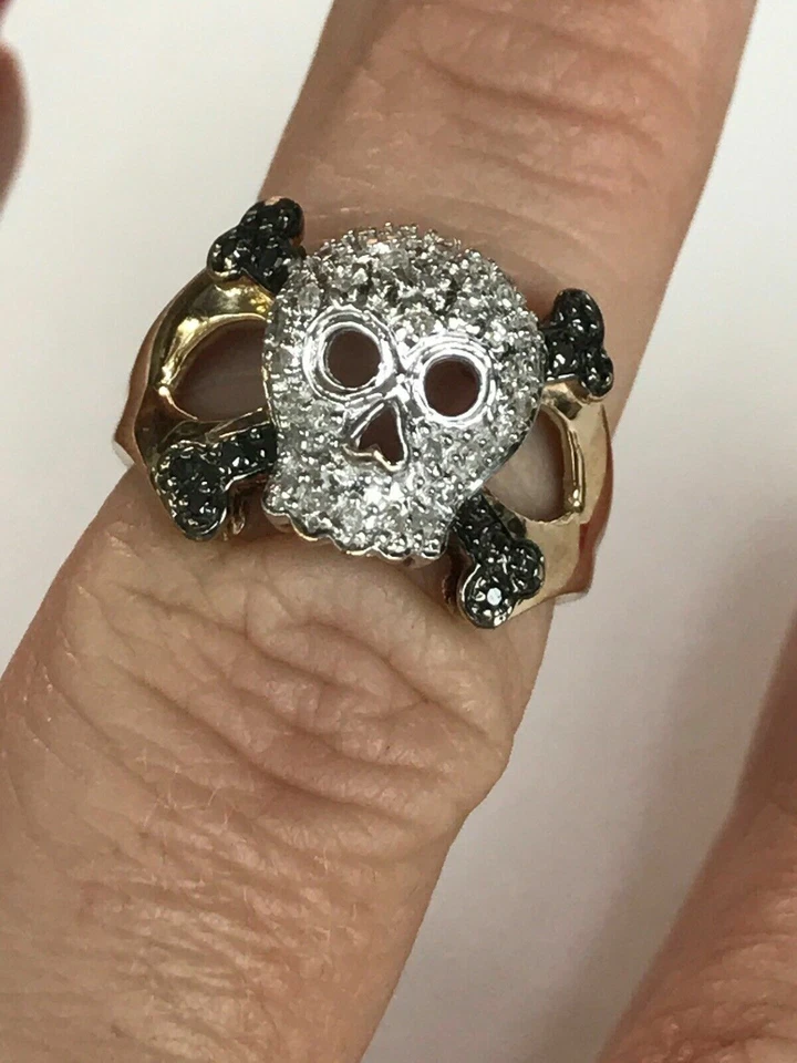 Anillo Calavera Especial Halloween Diamante Negro Corte Redondo 2 CT Acabado Oro Amarillo 14K Foto 4 de 4